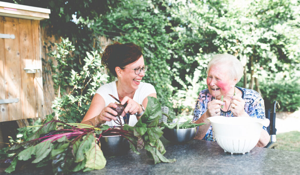 Saamborgh dagbesteding dames lachen