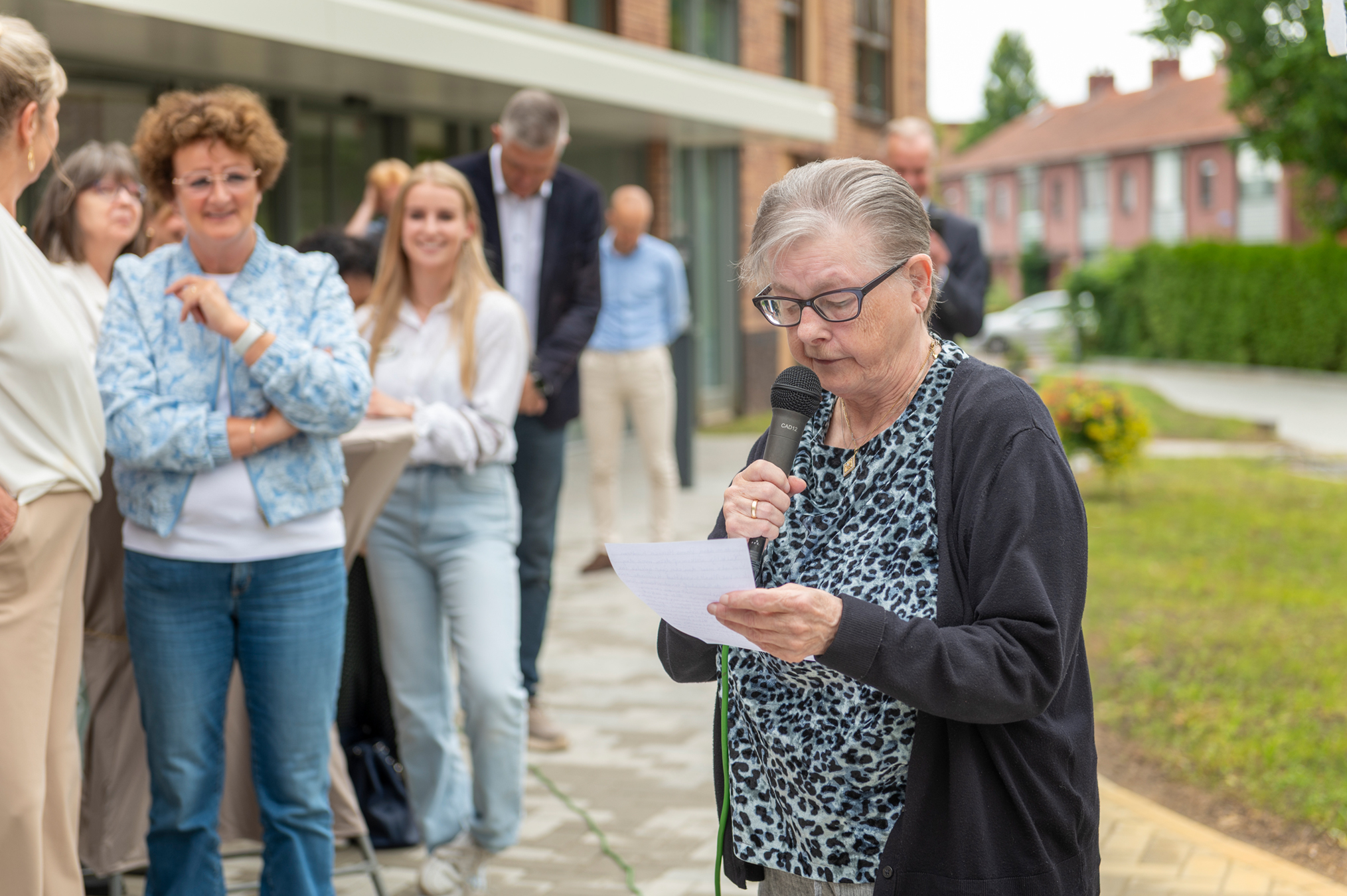Client houdt toespraak bij opening 't Nieuwland